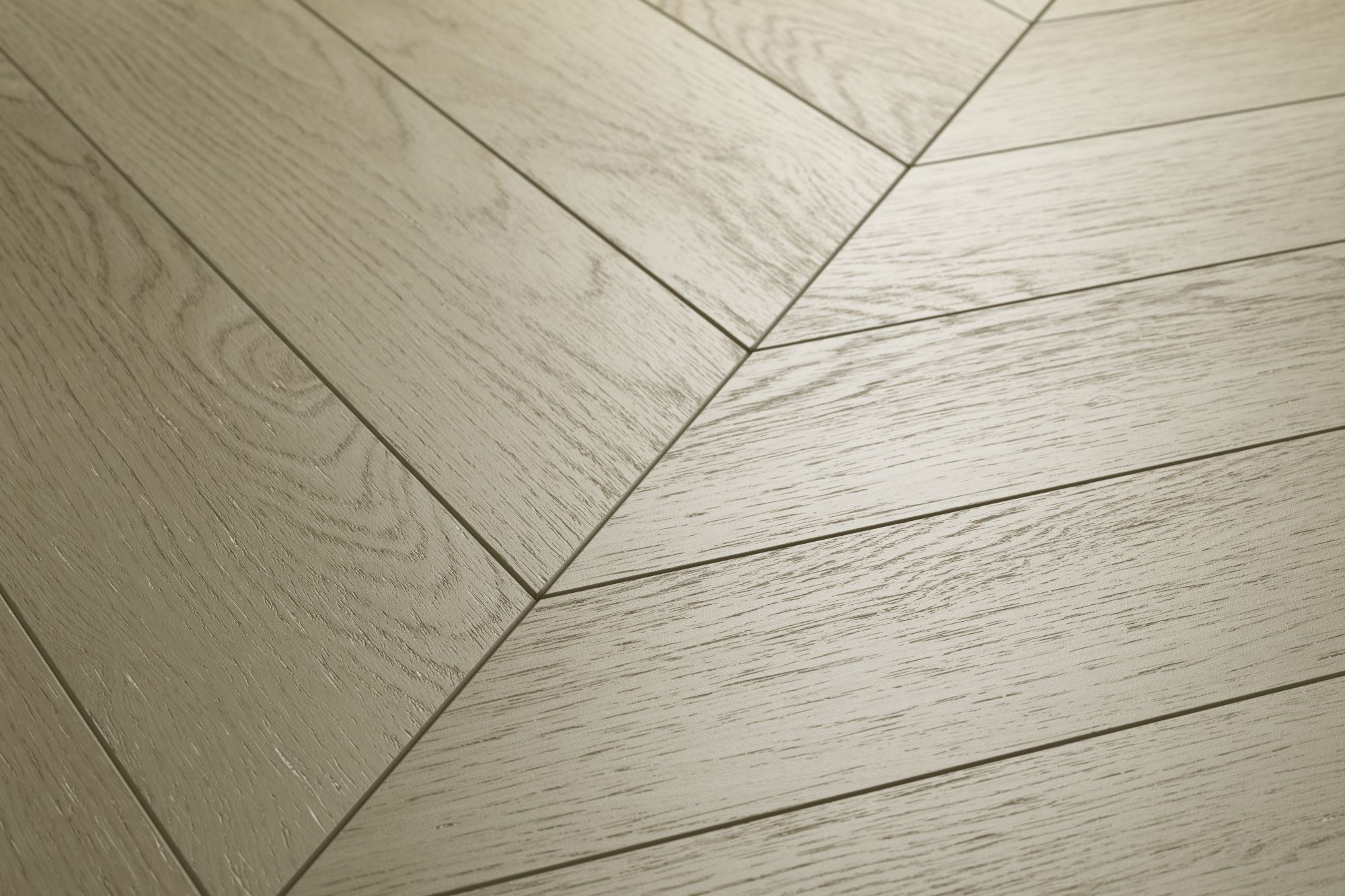 Кварцвиниловая плитка Aqua Floor Шеврон премиум (Паркет)/ Chevron Premium (Parquet) AF7014CVR 690x120 Дуб селект Темный замковый кварц винил напольный