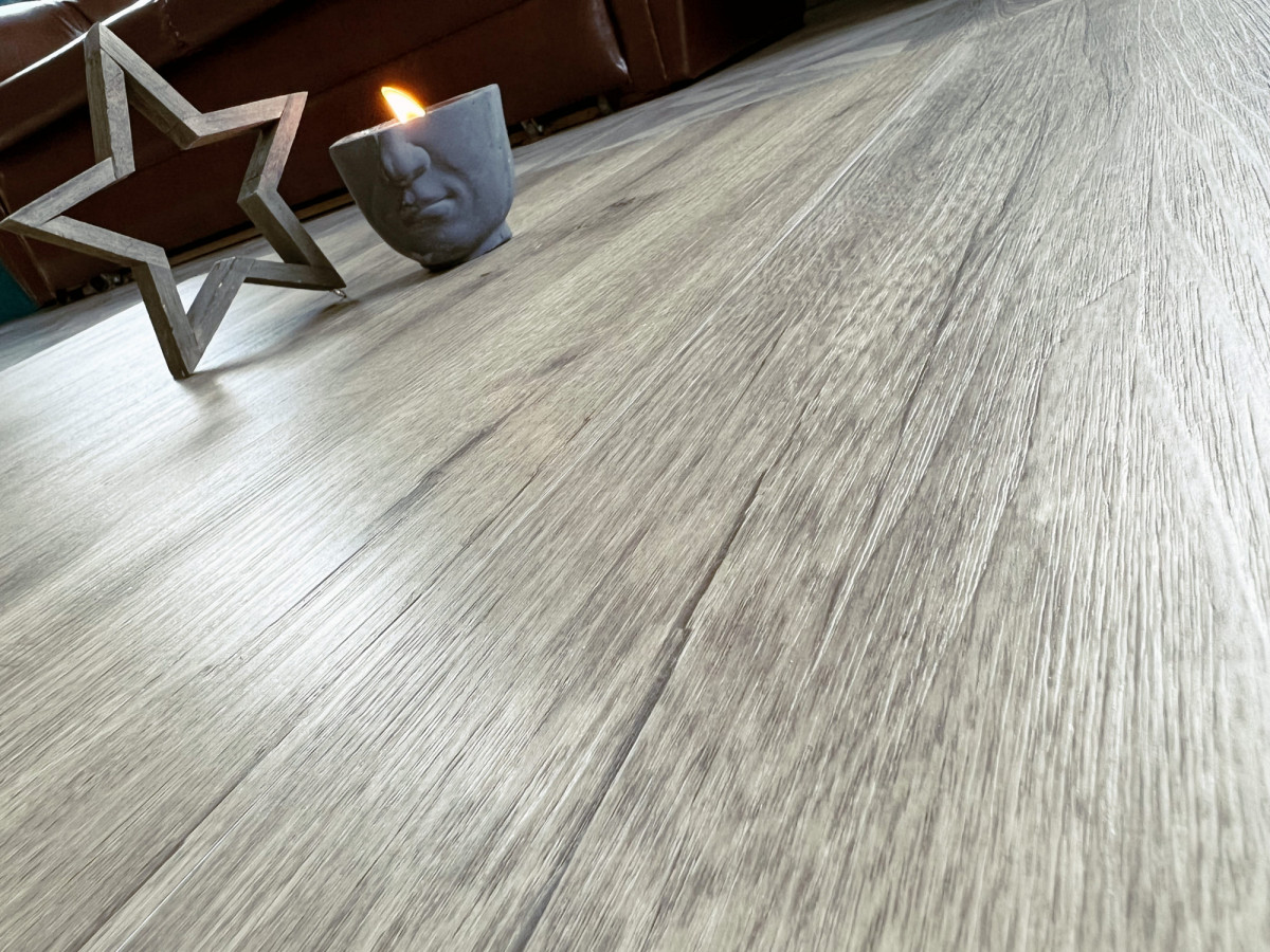 SPC ламинат LAMIWOOD QUARTZWOOD Q-10 Дуб Челси 22.9x122