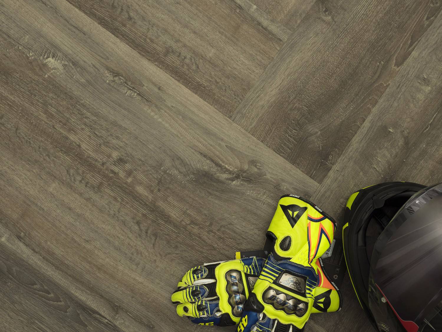 Кварцвиниловая плитка Fine Floor Gear FF-1810 Дуб Адрия кварц винил напольный