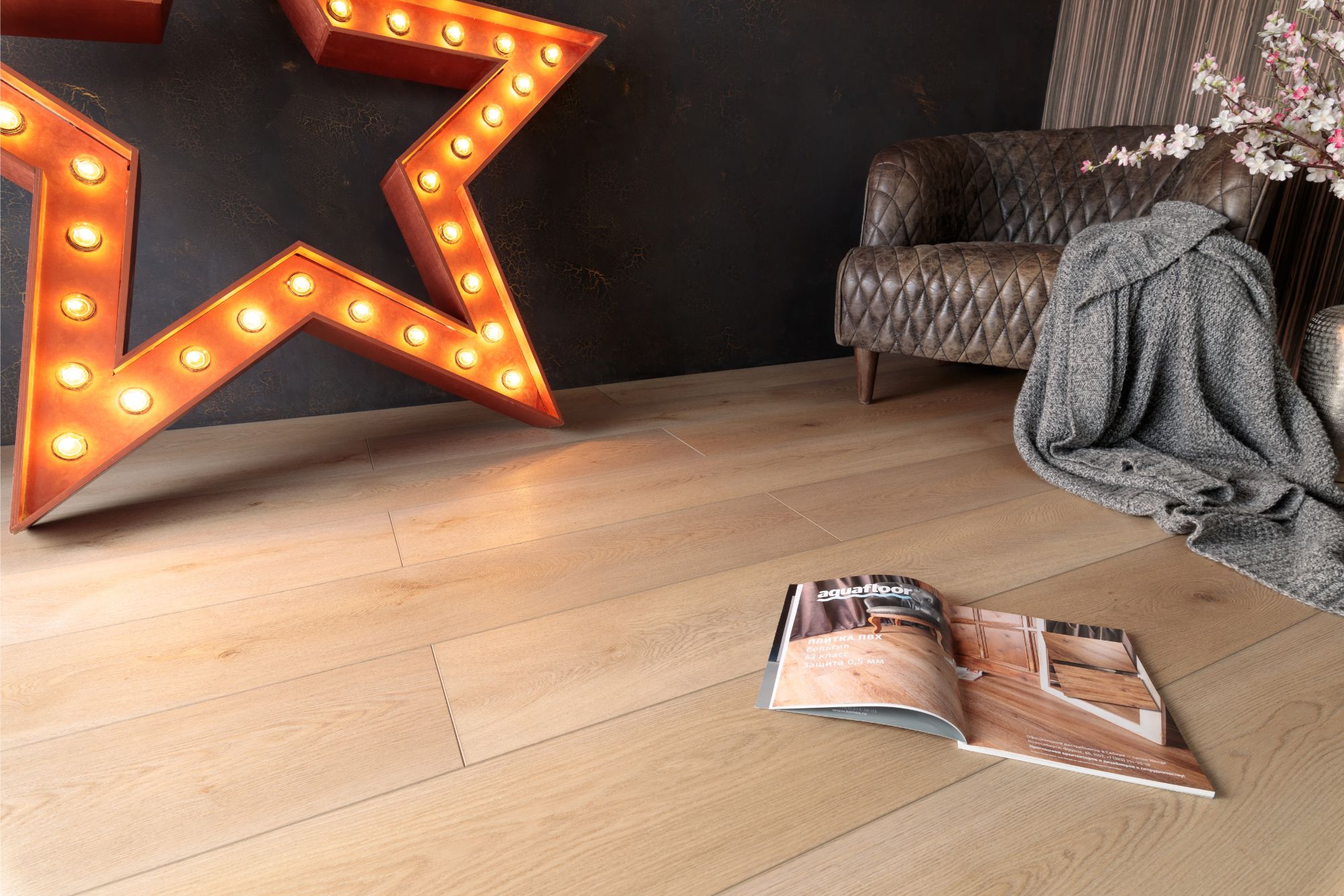 Кварцвиниловая плитка Aqua Floor Риалвуд ИксИксЭль/ Realwood XXL AF8021XXL 1800x228 Дуб Светлый замковый кварц винил напольный
