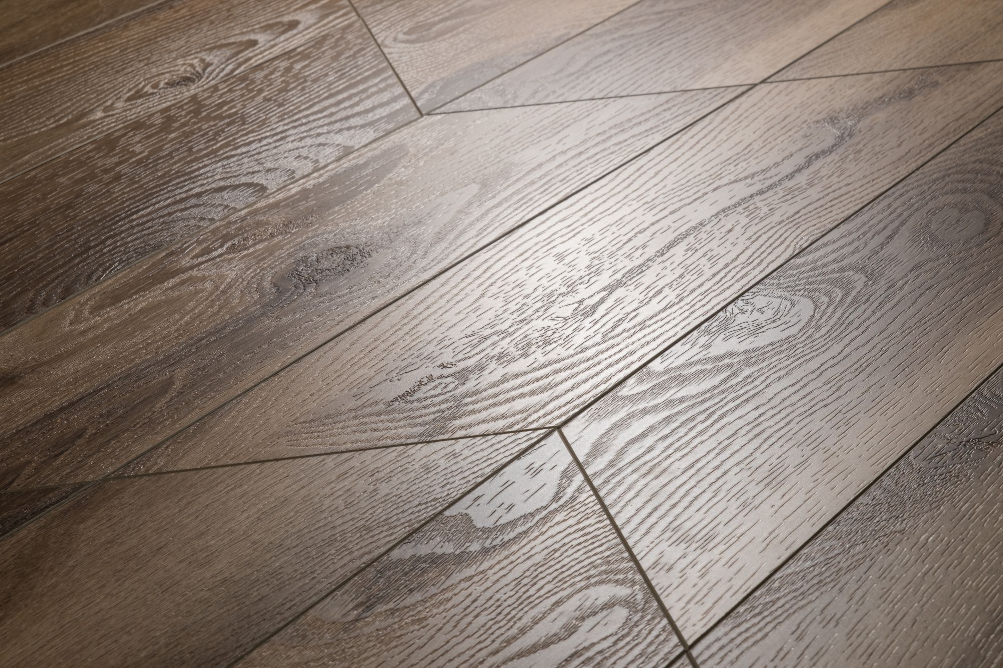 Кварцвиниловая плитка Aqua Floor Шеврон клеевой (Паркет)/ Chevron Glue (Parquet) AF2559PGCh 553.7x130.5 Дуб Темный замковый кварц винил напольный